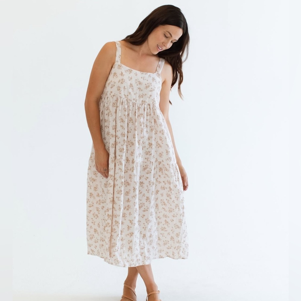 Carly Jean Los Angelas Hannah Floral White Dress Small